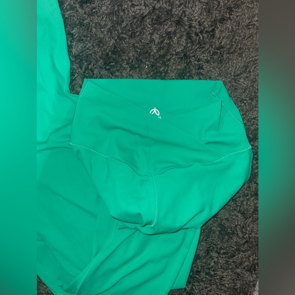 Flare yoga pants nwot - Picture 2 of 2